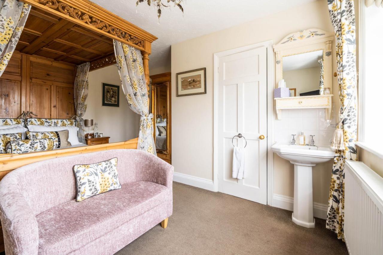 Windrush House Bed & Breakfast บรอดเวย์ ภายนอก รูปภาพ