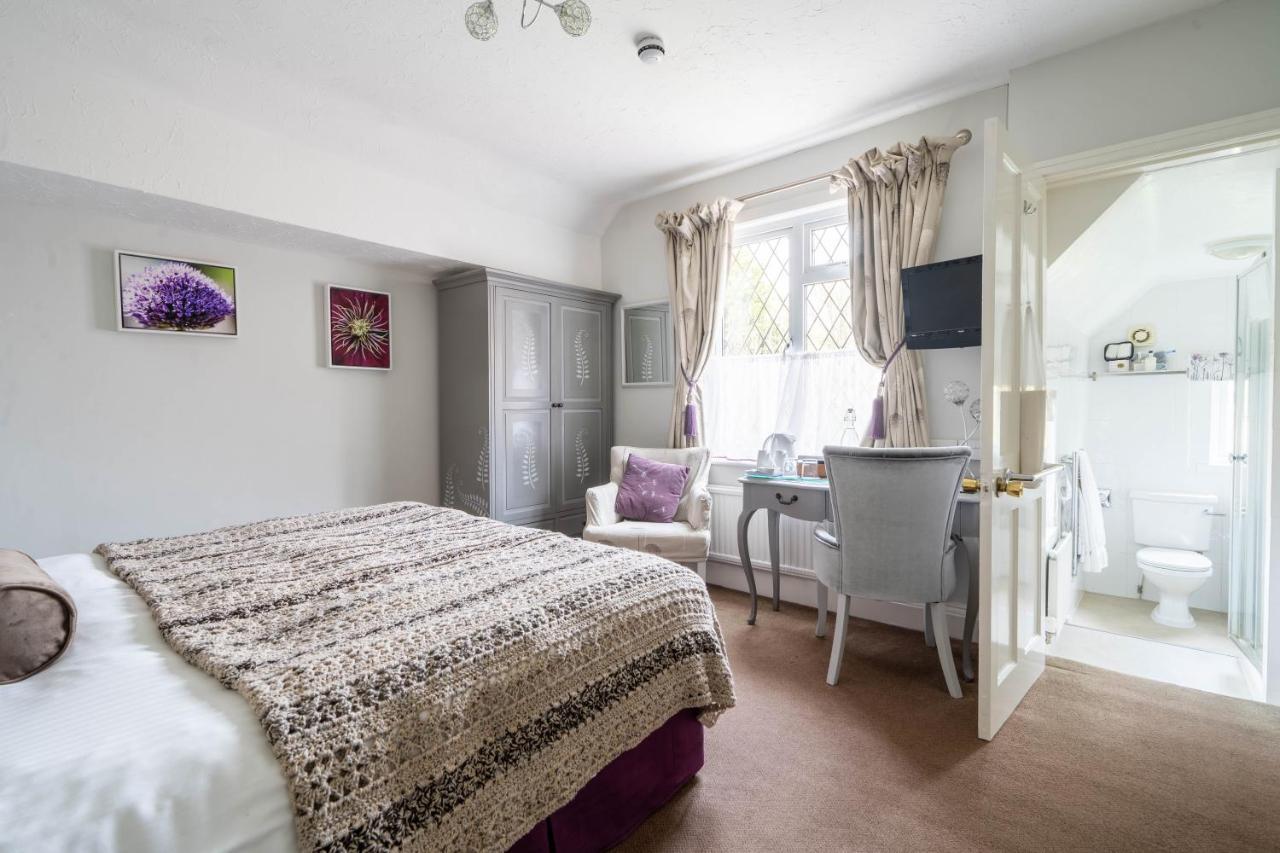 Windrush House Bed & Breakfast บรอดเวย์ ภายนอก รูปภาพ
