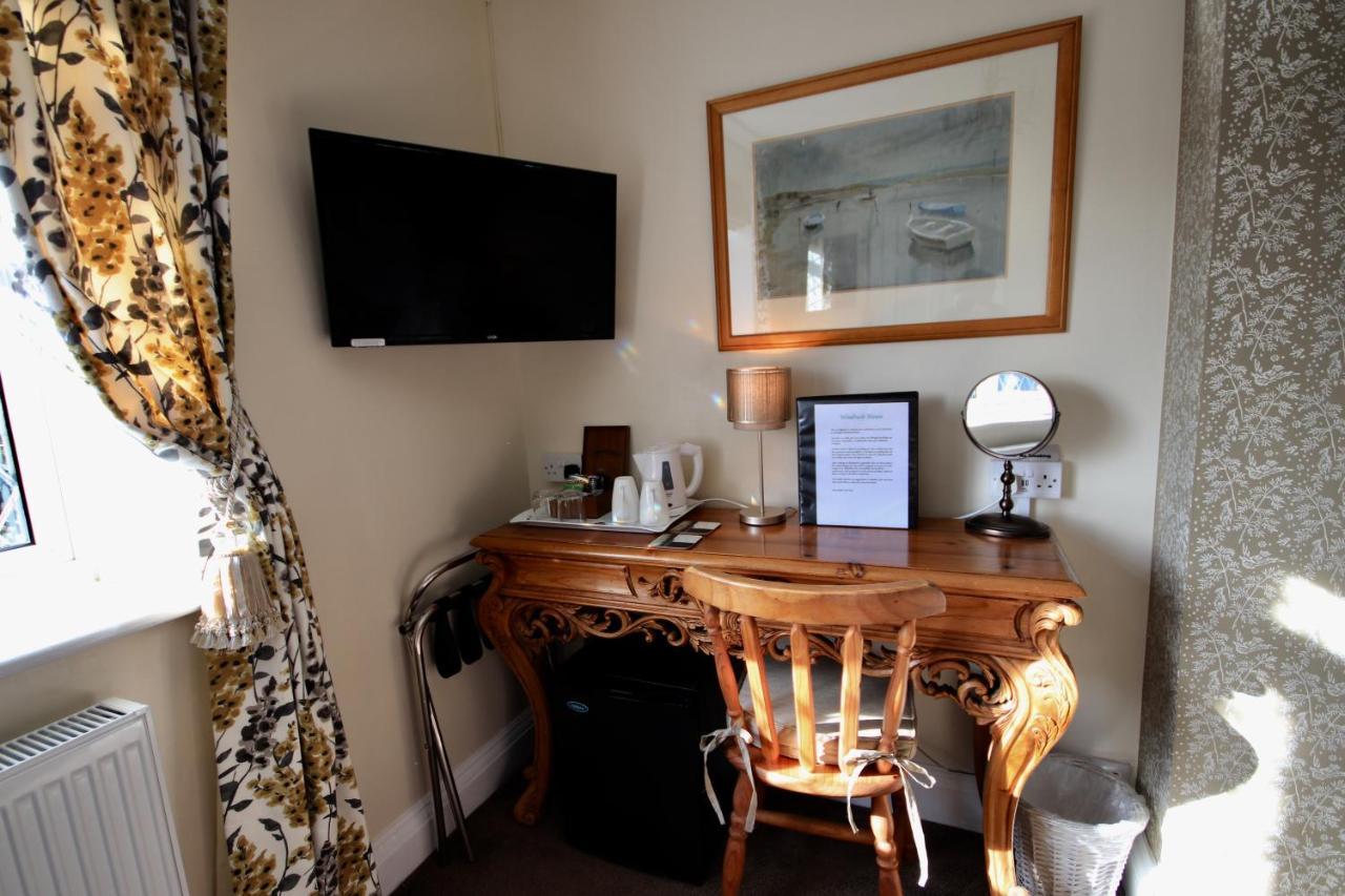 Windrush House Bed & Breakfast บรอดเวย์ ภายนอก รูปภาพ